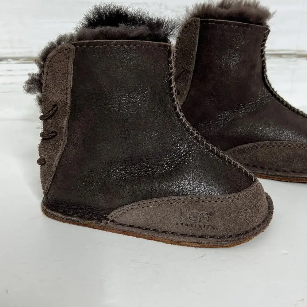 UGG Baby Boo Booties Size 4/5 Brown Leather Crib Shoes Style 1979